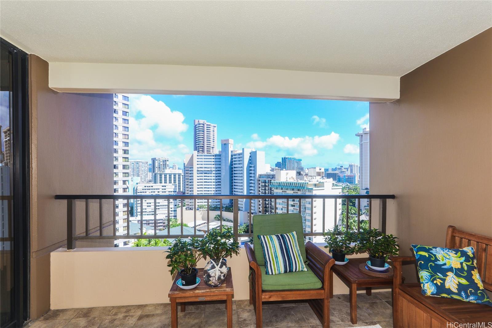 Discovery Bay condo # 1907, Honolulu, Hawaii - photo 16 of 25
