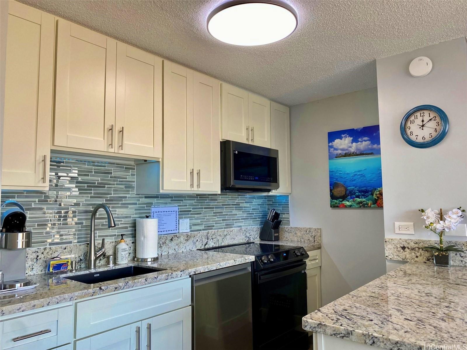 Discovery Bay condo # 1916, Honolulu, Hawaii - photo 12 of 16