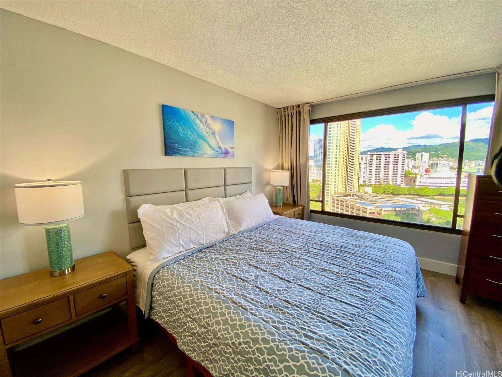 Discovery Bay condo # 1916, Honolulu, Hawaii - photo 4 of 16