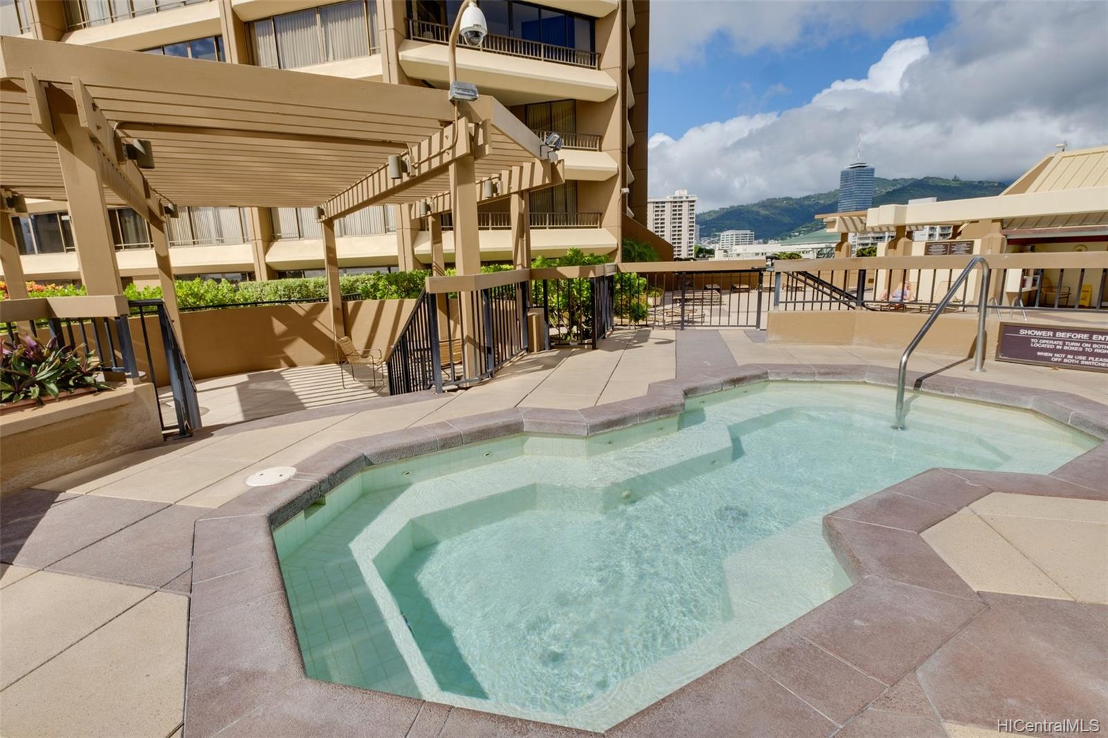 Discovery Bay 2208, 1778 Ala Moana Blvd, Honolulu Waikiki condo