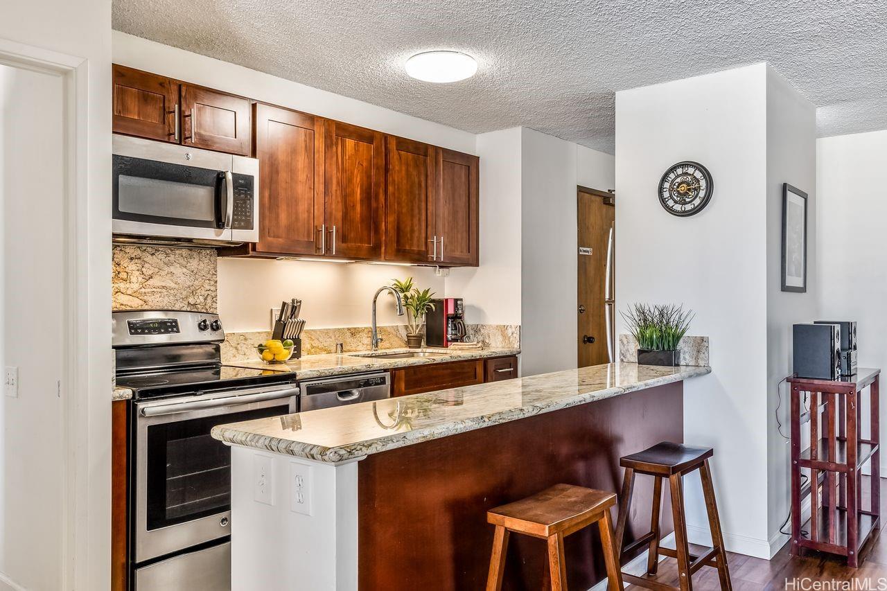 Discovery Bay 2408, 1778 Ala Moana Blvd, Honolulu Waikiki condo