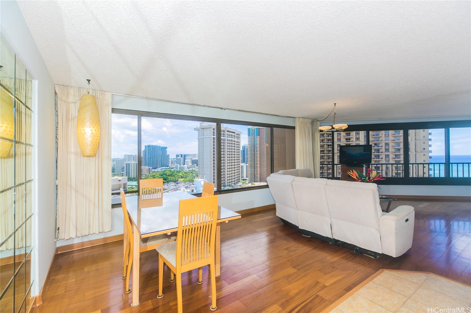 Discovery Bay condo # 2414, Honolulu, Hawaii - photo 6 of 25