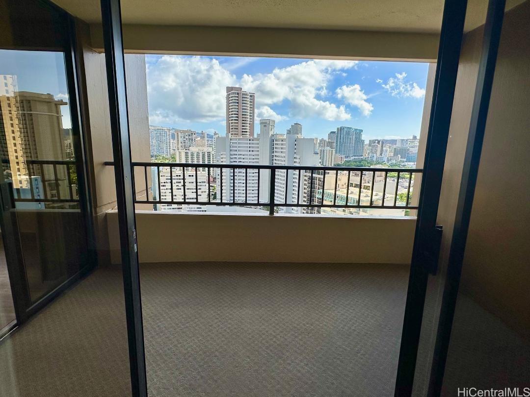 Discovery Bay condo # 2507, Honolulu, Hawaii - photo 11 of 25