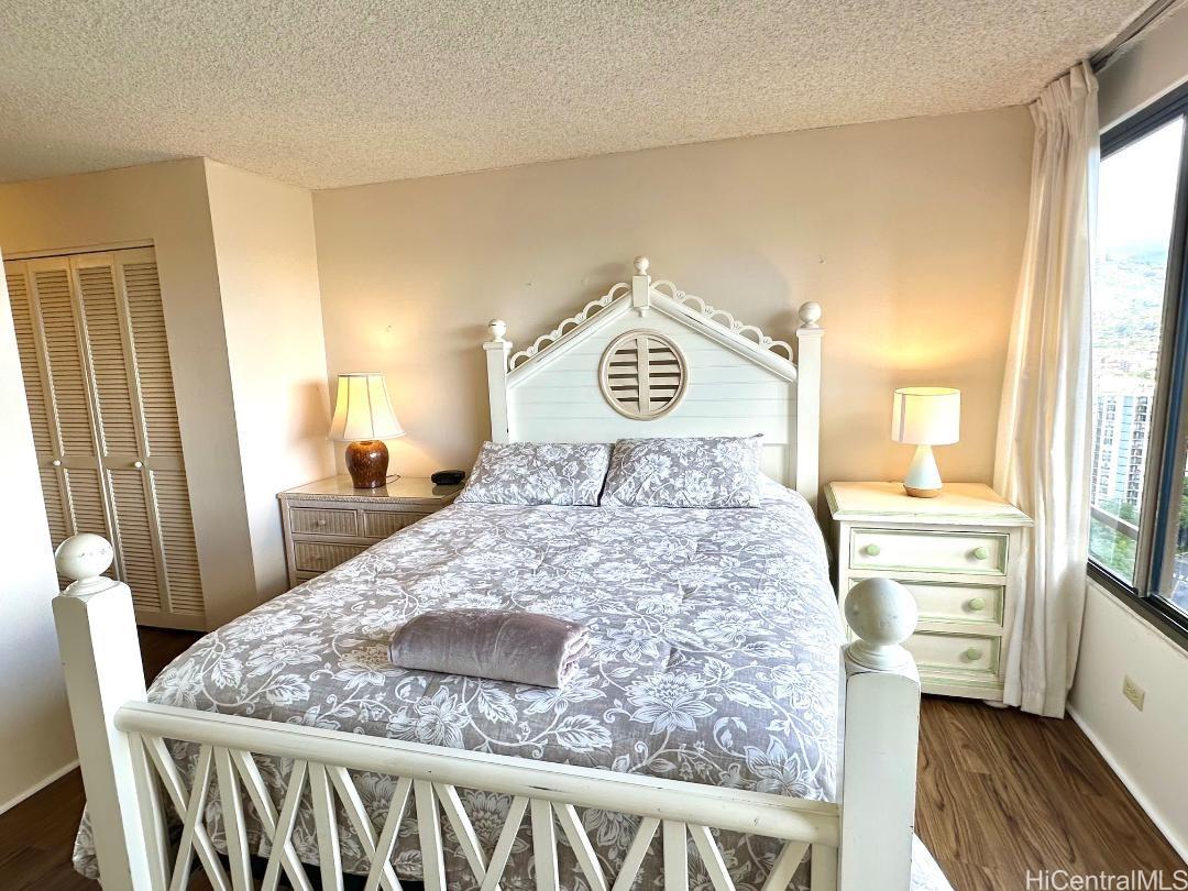 Discovery Bay condo # 2507, Honolulu, Hawaii - photo 7 of 25