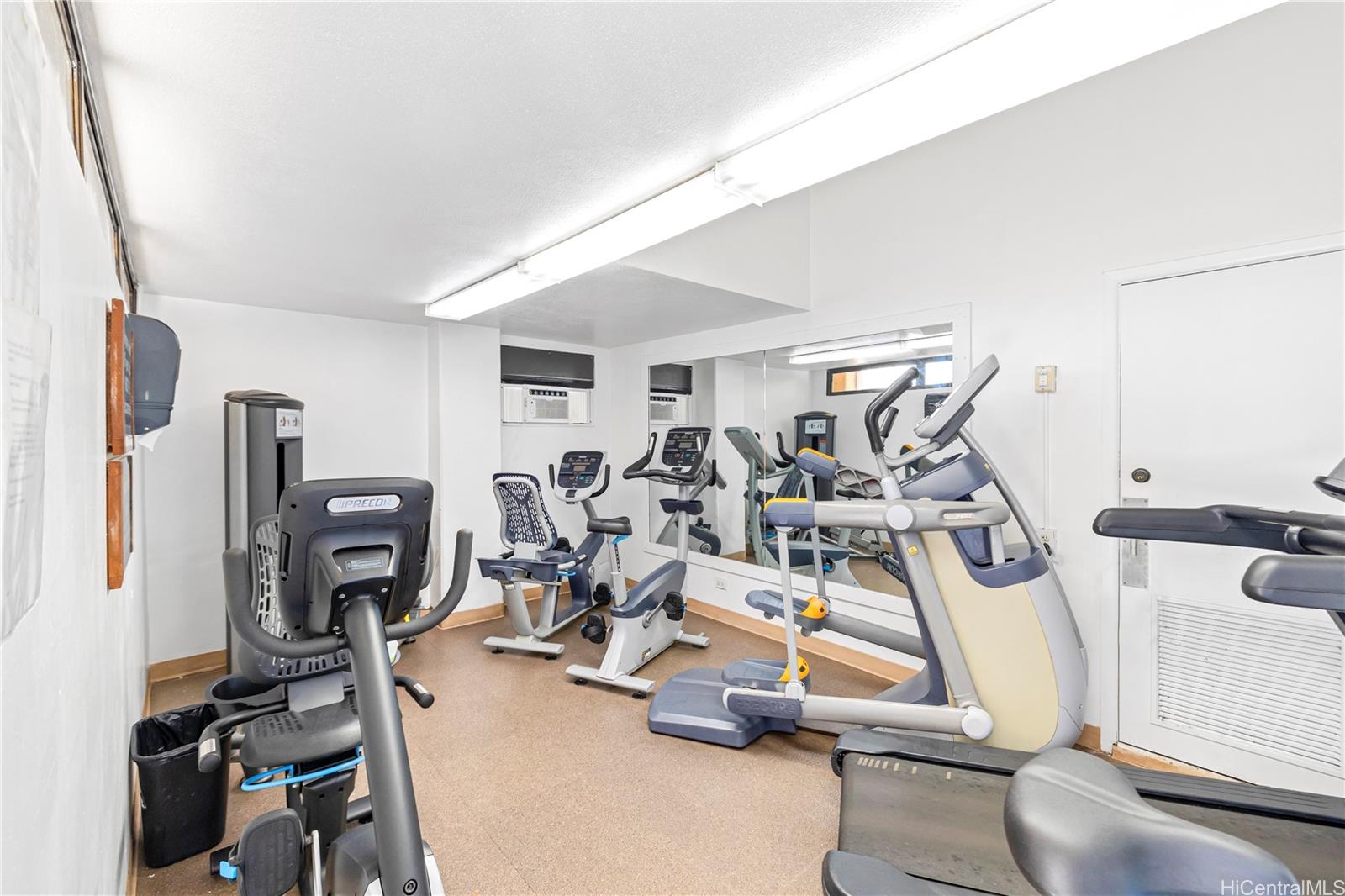 Discovery Bay condo # 2508, Honolulu, Hawaii - photo 14 of 17