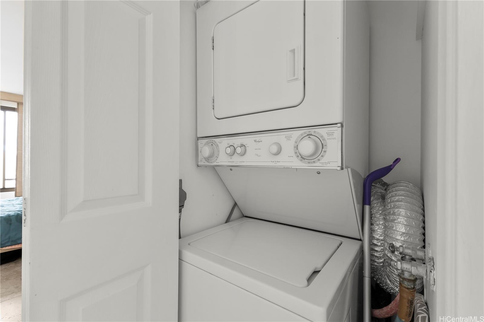 Discovery Bay condo # 2508, Honolulu, Hawaii - photo 9 of 17