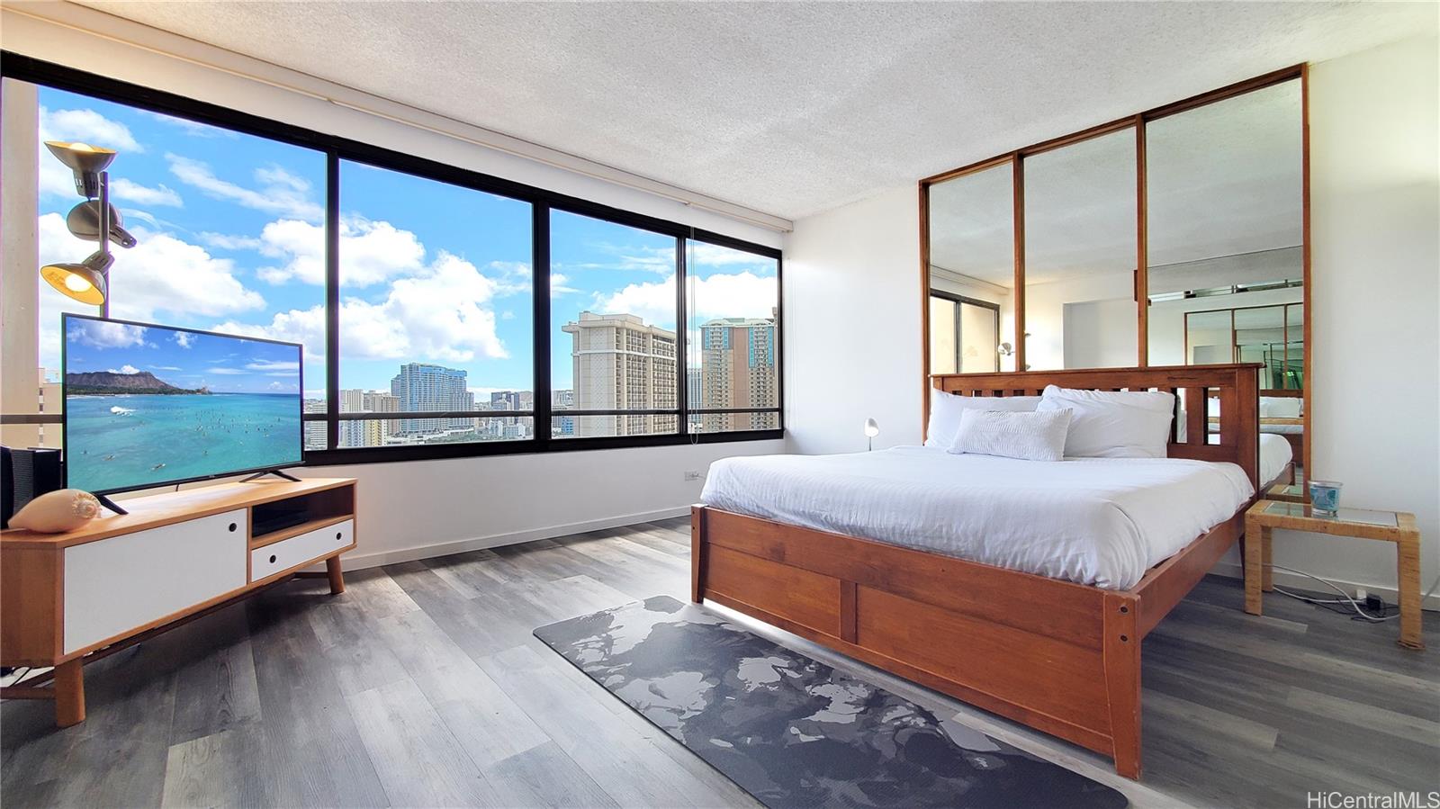 Discovery Bay condo # 2515, Honolulu, Hawaii - photo 2 of 12