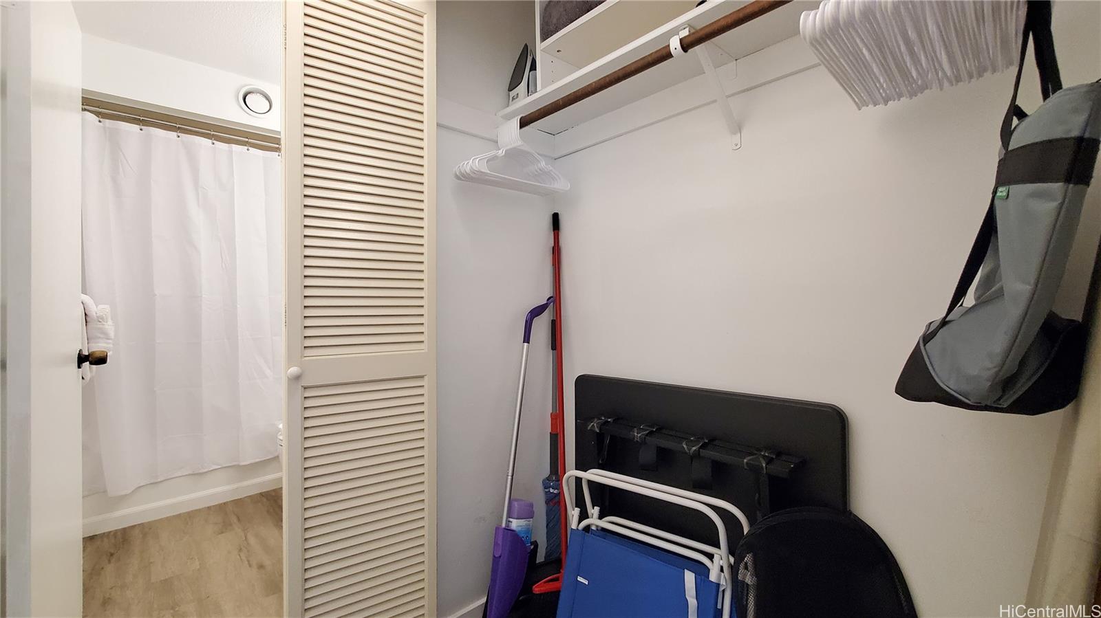 Discovery Bay condo # 2515, Honolulu, Hawaii - photo 7 of 12