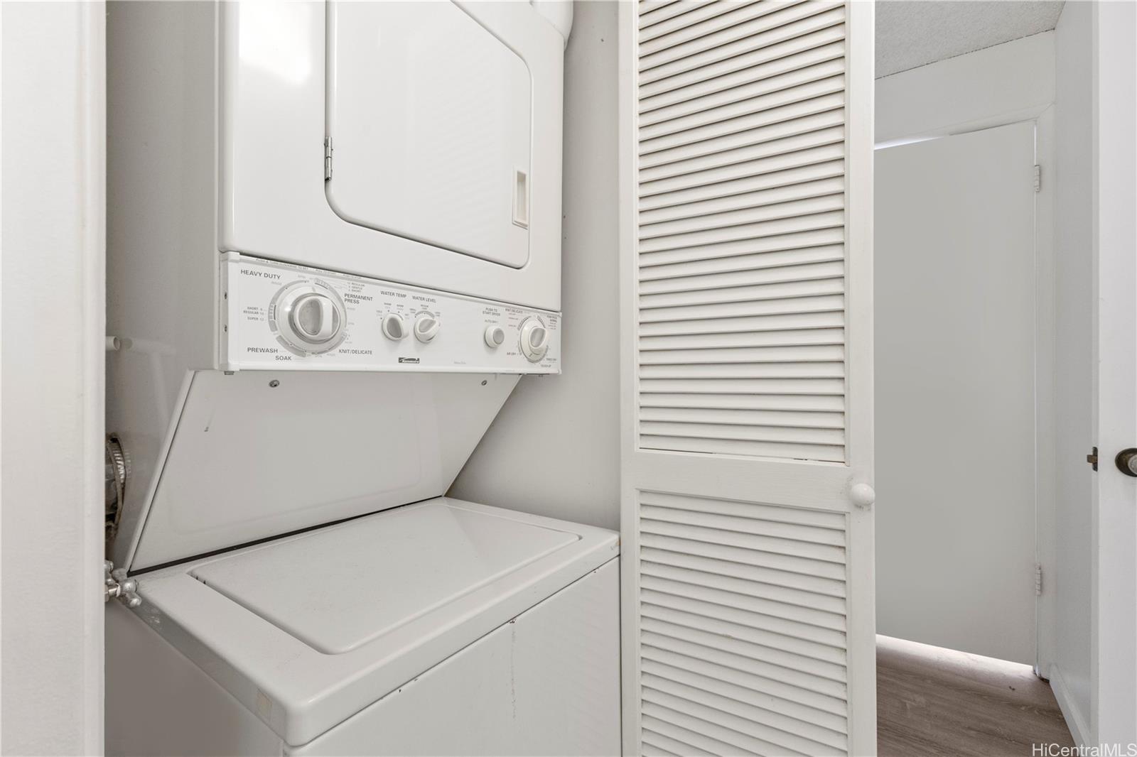 Discovery Bay condo # 2607, Honolulu, Hawaii - photo 11 of 17