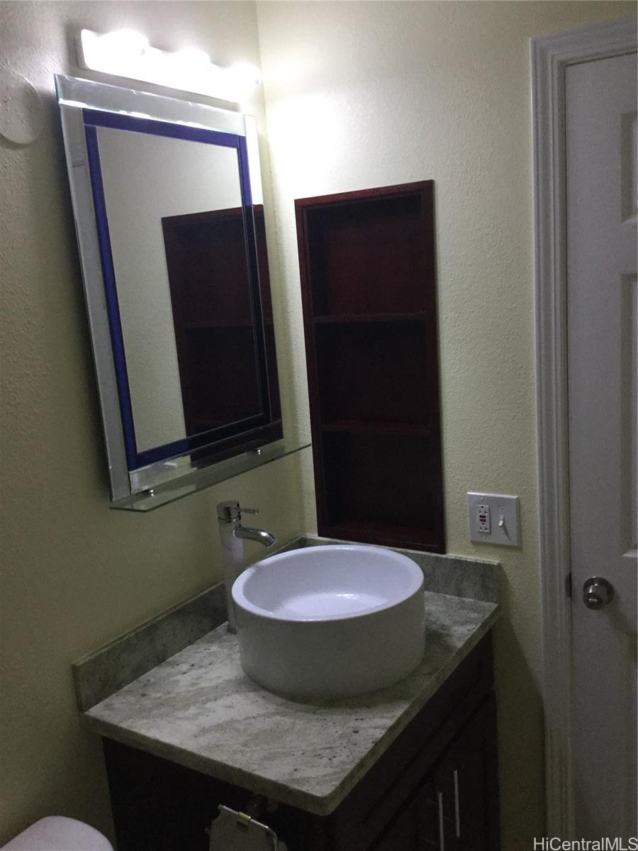 1778 Ala Moana Blvd Honolulu - Rental - photo 4 of 13