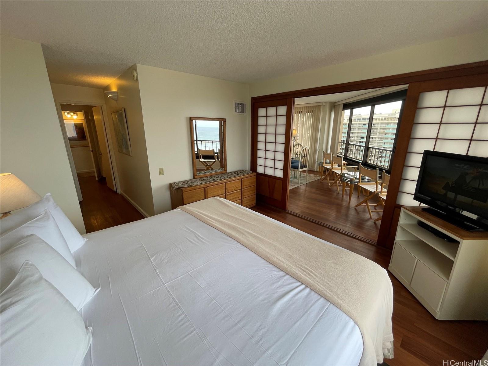 Discovery Bay condo # 2801, Honolulu, Hawaii - photo 15 of 20