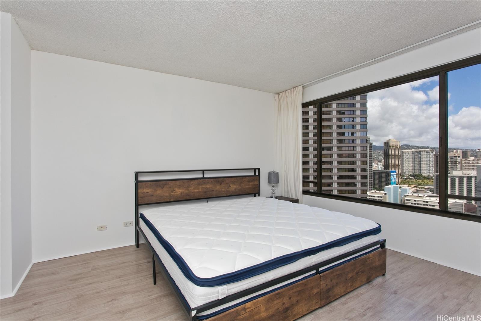 Discovery Bay condo # 2809, Honolulu, Hawaii - photo 7 of 13