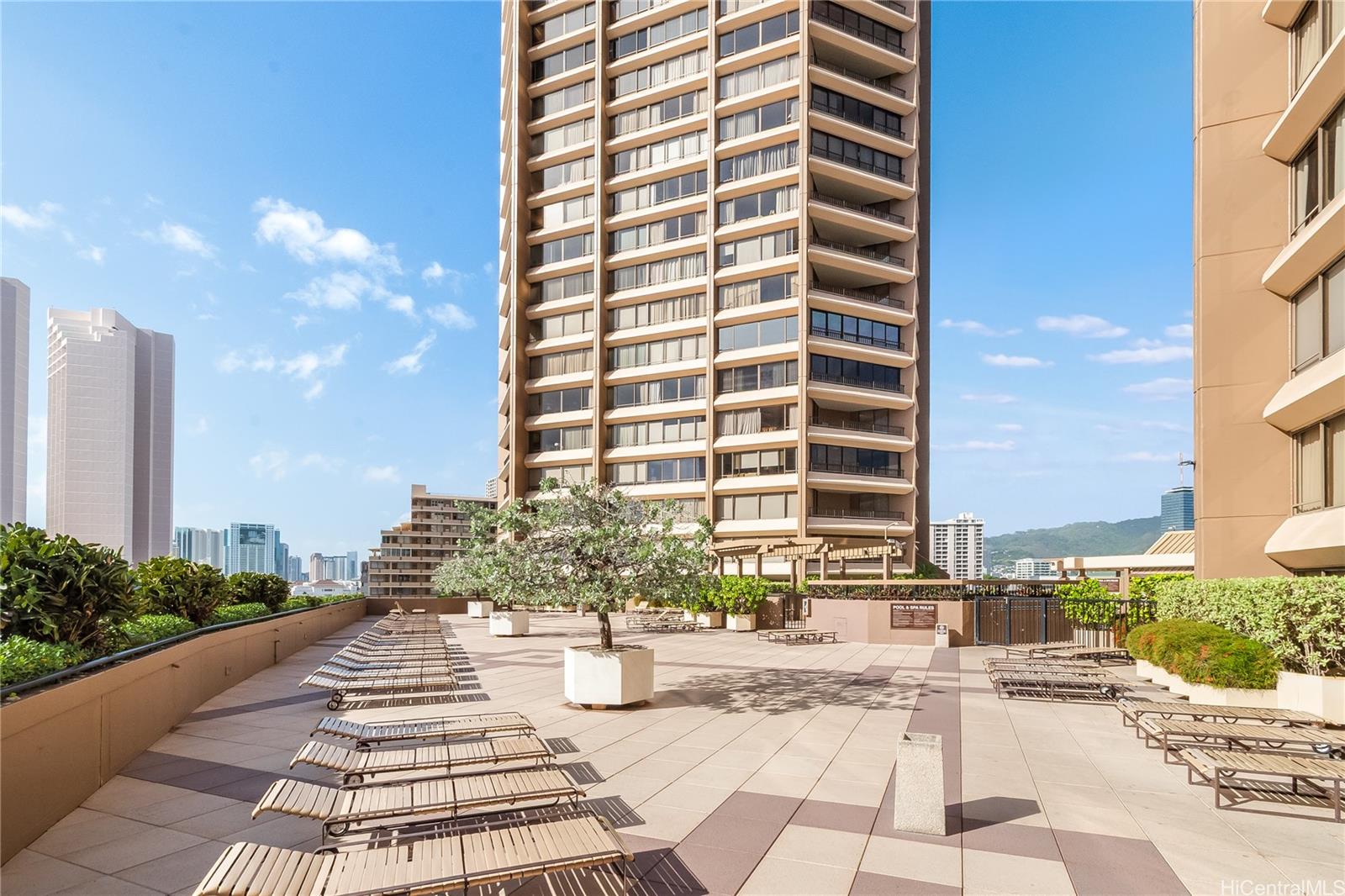 Discovery Bay condo # 2814, Honolulu, Hawaii - photo 21 of 25