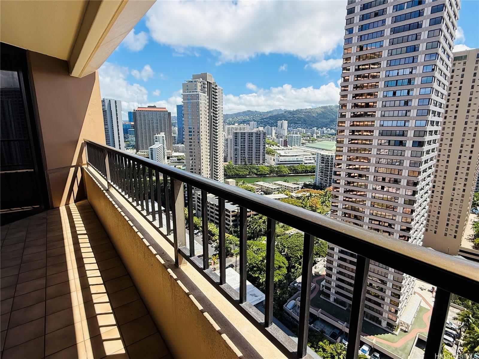 Discovery Bay condo # 2816, Honolulu, Hawaii - photo 7 of 13