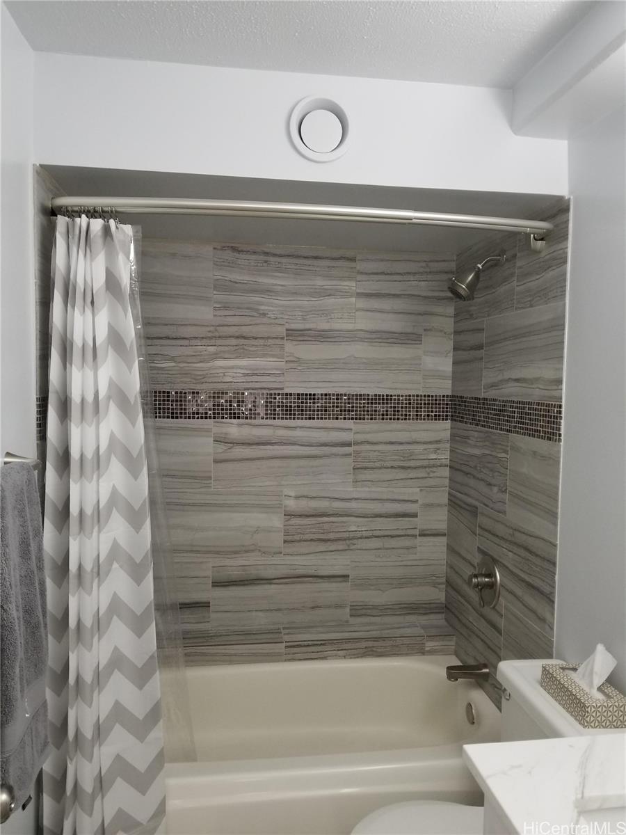 Discovery Bay condo # 2818, Honolulu, Hawaii - photo 13 of 20