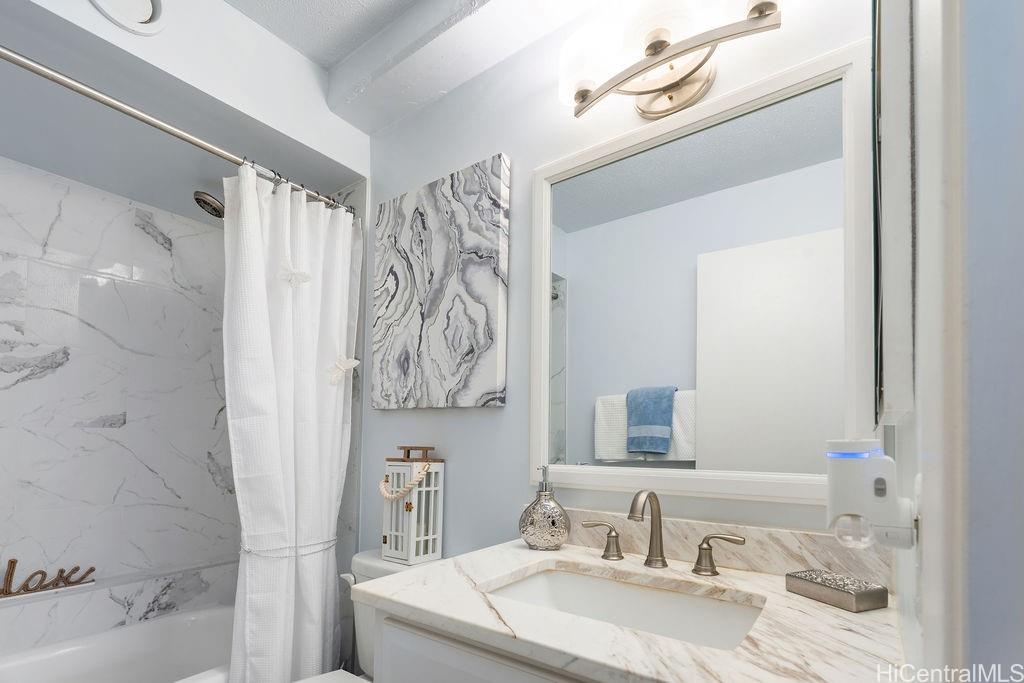 Discovery Bay condo # 2818, Honolulu, Hawaii - photo 13 of 23