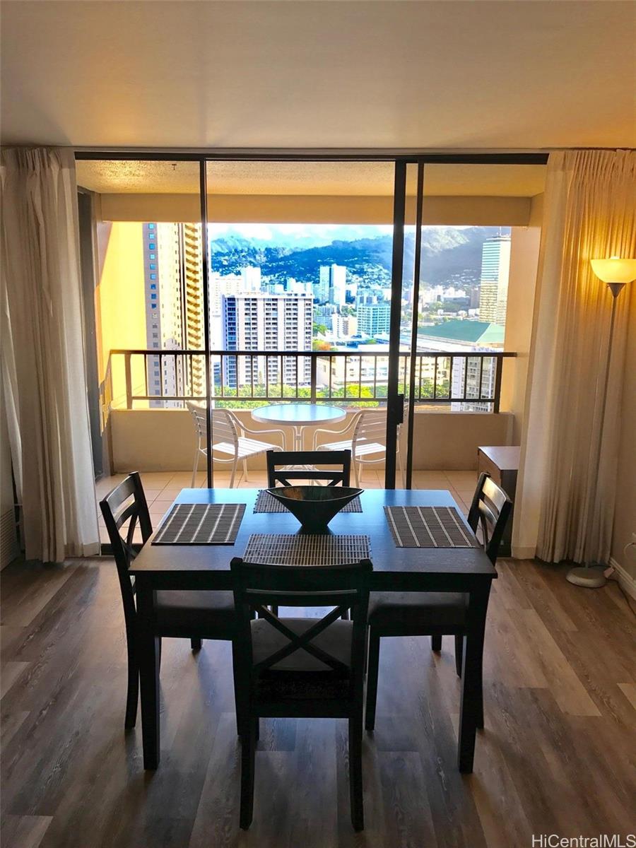 Discovery Bay condo # 2818, Honolulu, Hawaii - photo 4 of 20