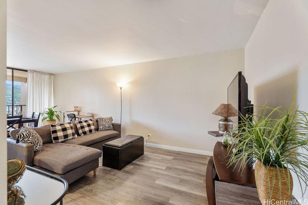 Discovery Bay condo # 2818, Honolulu, Hawaii - photo 5 of 23