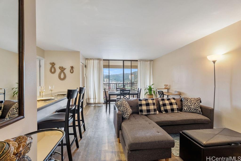 Discovery Bay condo # 2818, Honolulu, Hawaii - photo 6 of 23