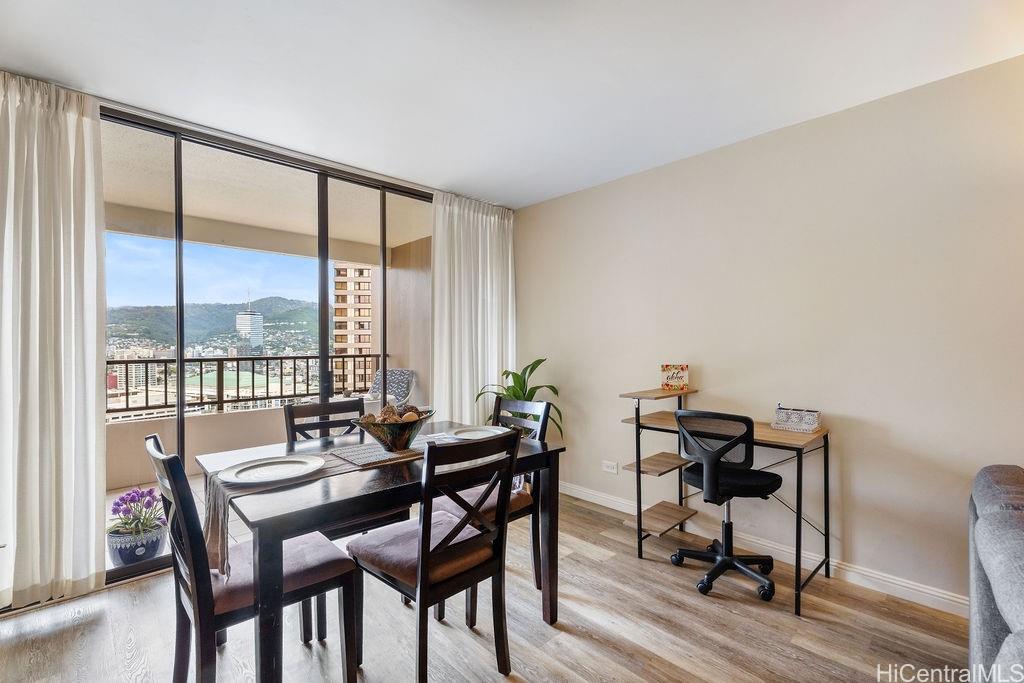 Discovery Bay condo # 2818, Honolulu, Hawaii - photo 7 of 23