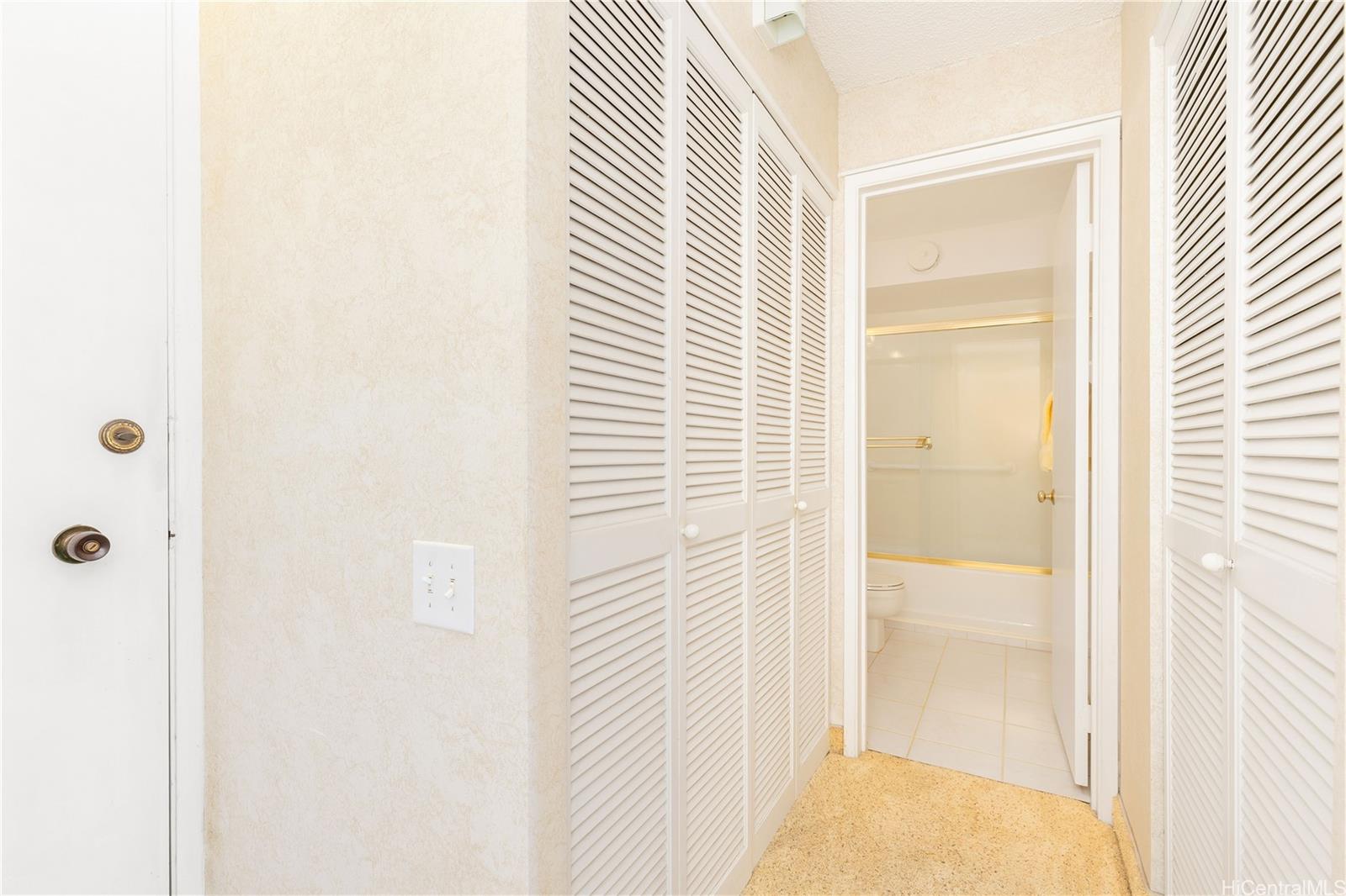 Discovery Bay condo # 3205, Honolulu, Hawaii - photo 18 of 25