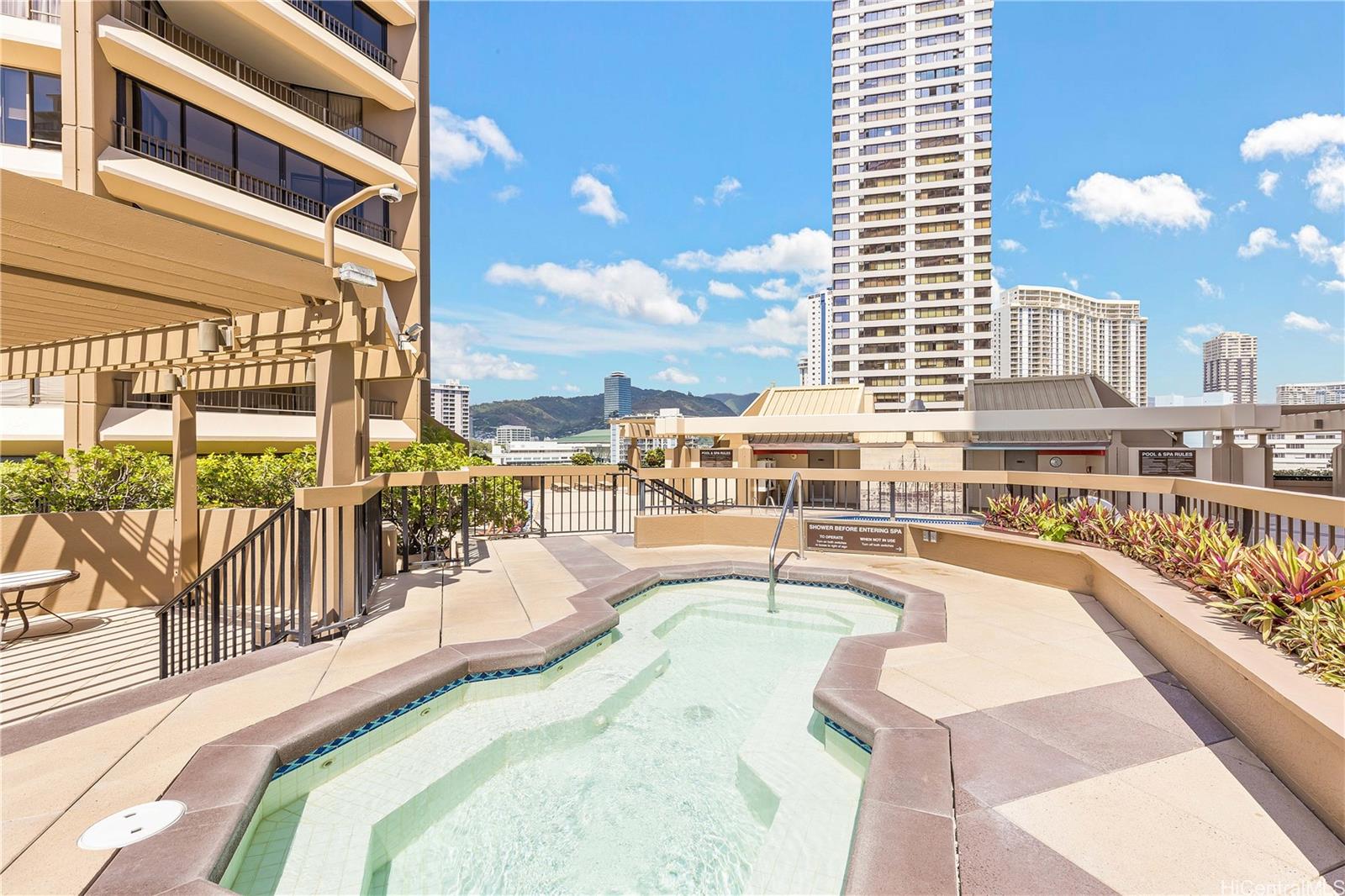 Discovery Bay condo # 3205, Honolulu, Hawaii - photo 22 of 25