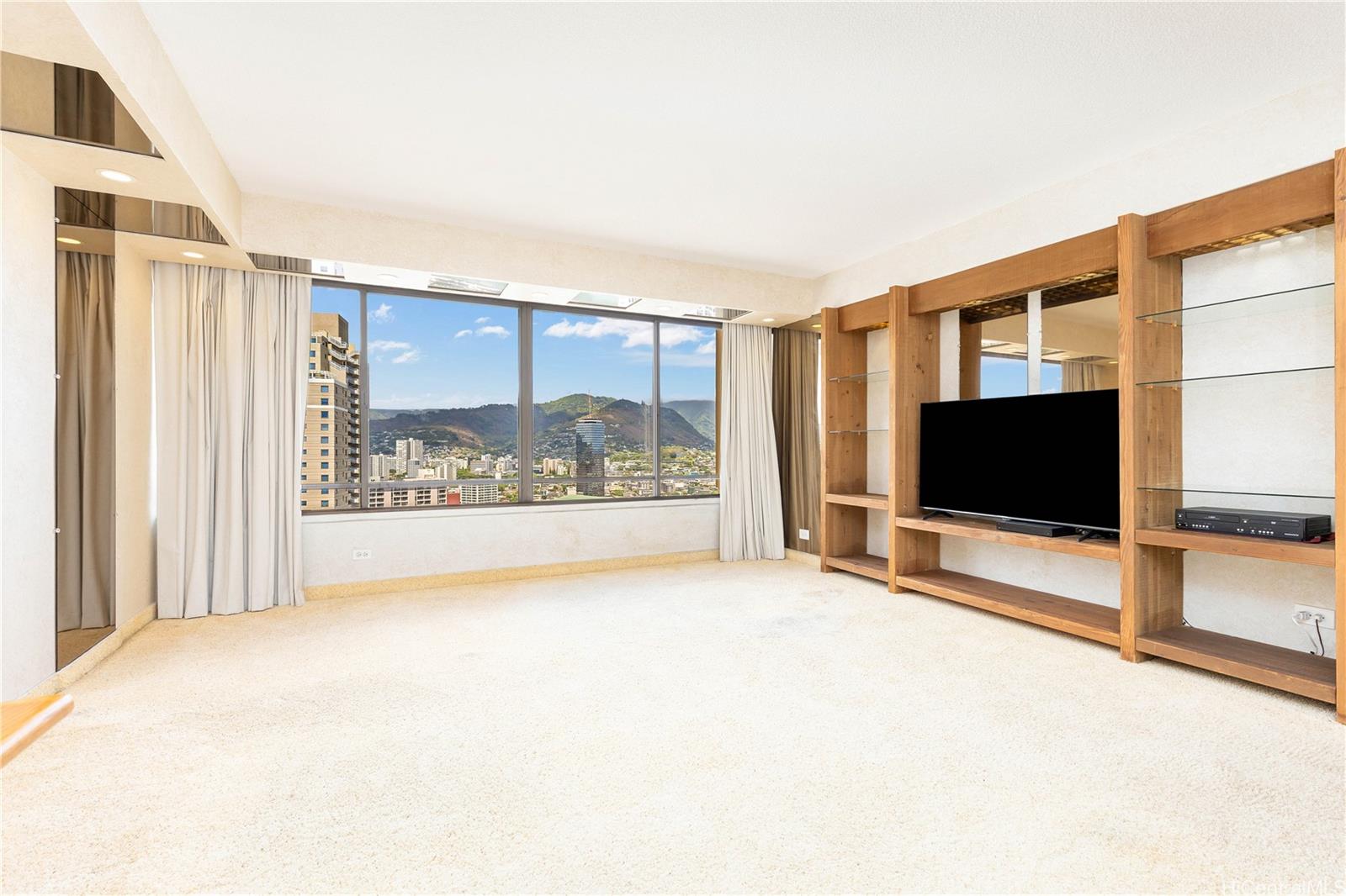 Discovery Bay condo # 3205, Honolulu, Hawaii - photo 7 of 25