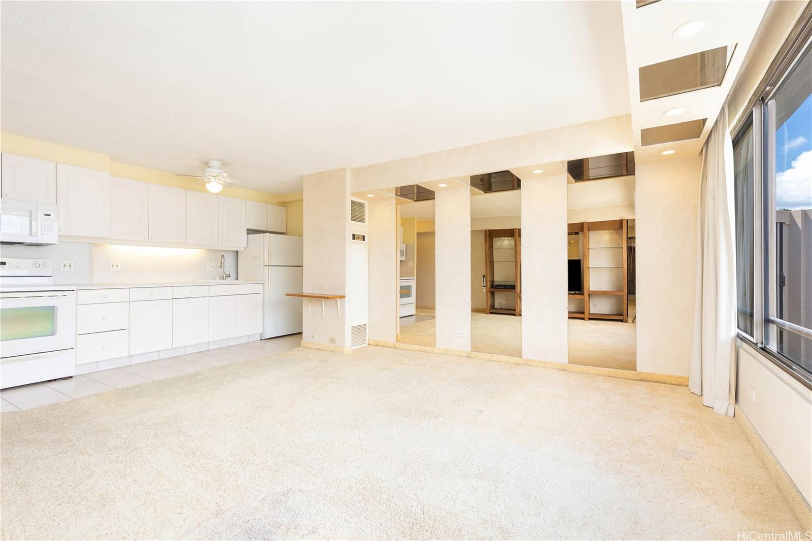 Discovery Bay condo # 3205, Honolulu, Hawaii - photo 9 of 25