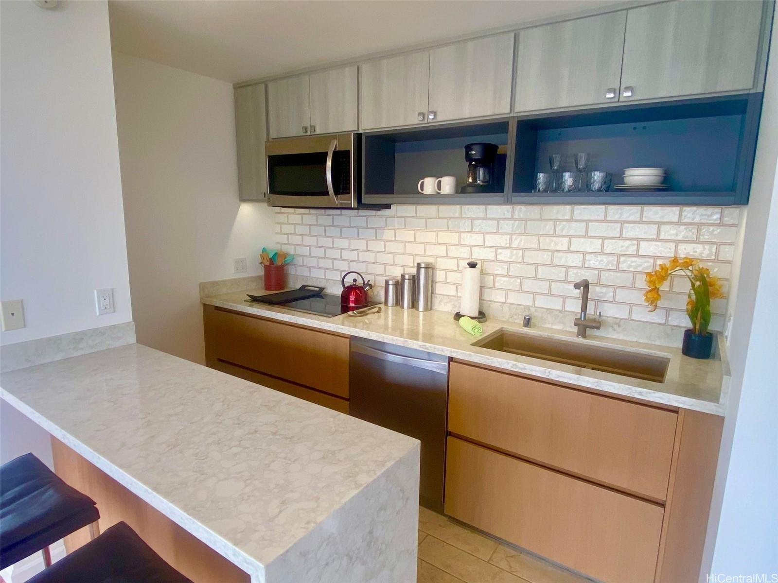 Discovery Bay condo # 3306, Honolulu, Hawaii - photo 10 of 24