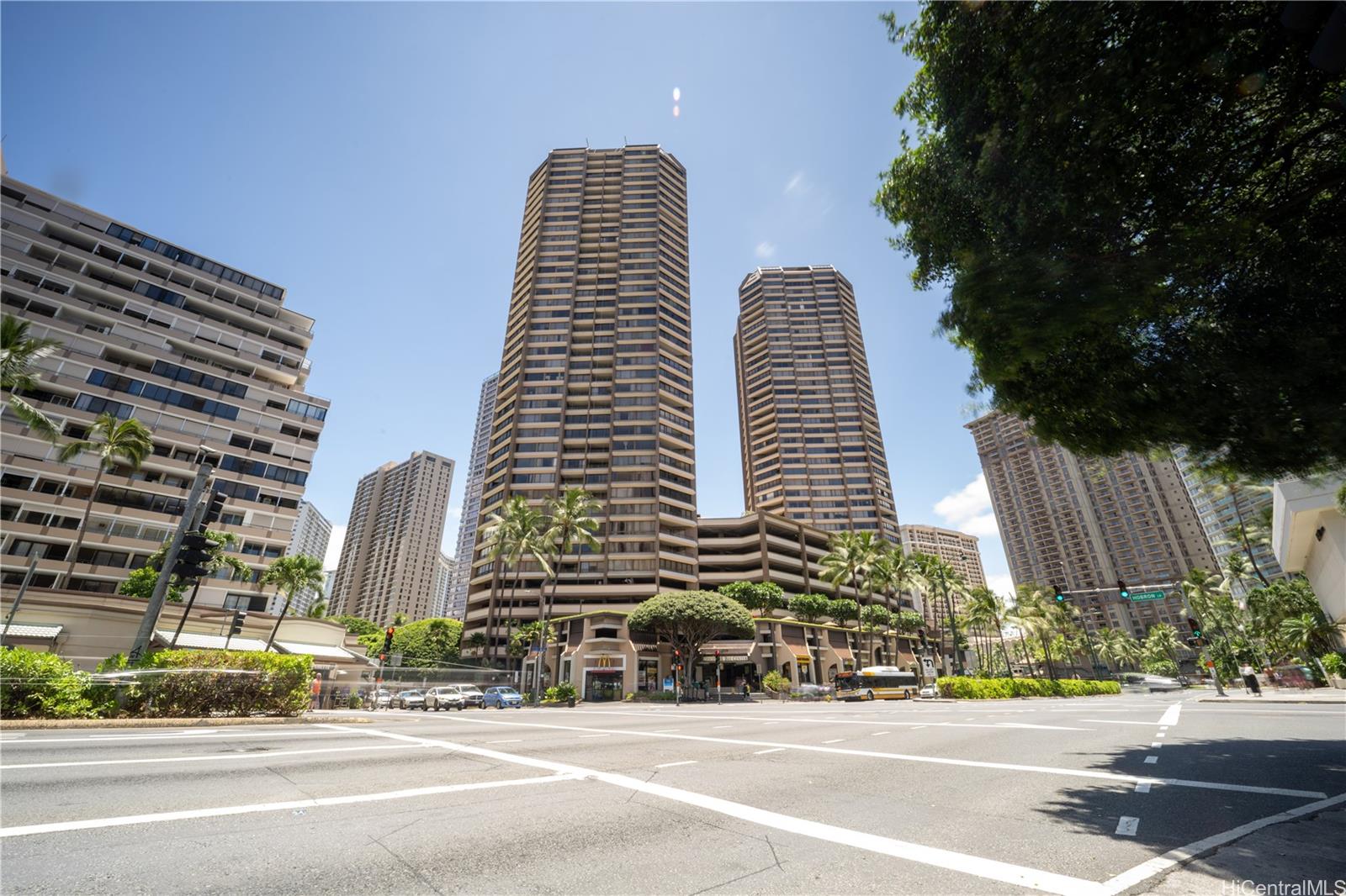 Discovery Bay condo # 3308, Honolulu, Hawaii - photo 10 of 13