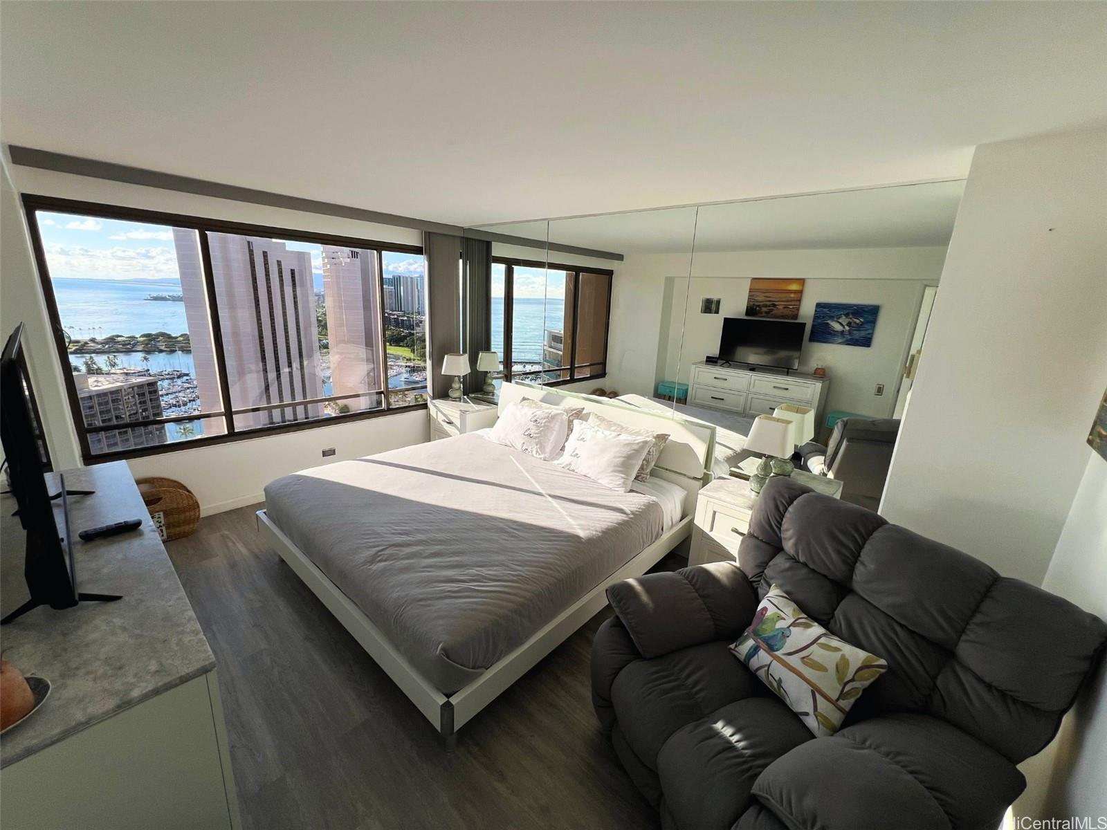 Discovery Bay condo # 3311, Honolulu, Hawaii - photo 6 of 25