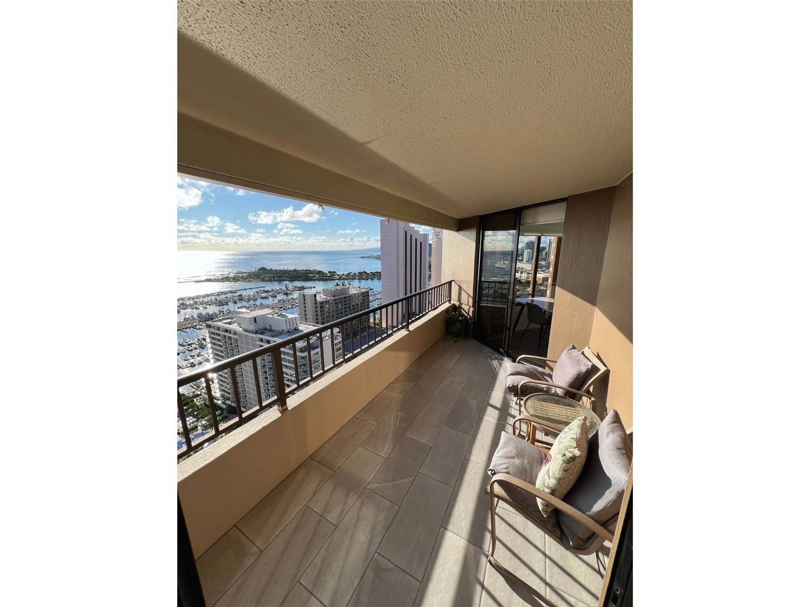 Discovery Bay condo # 3311, Honolulu, Hawaii - photo 10 of 25