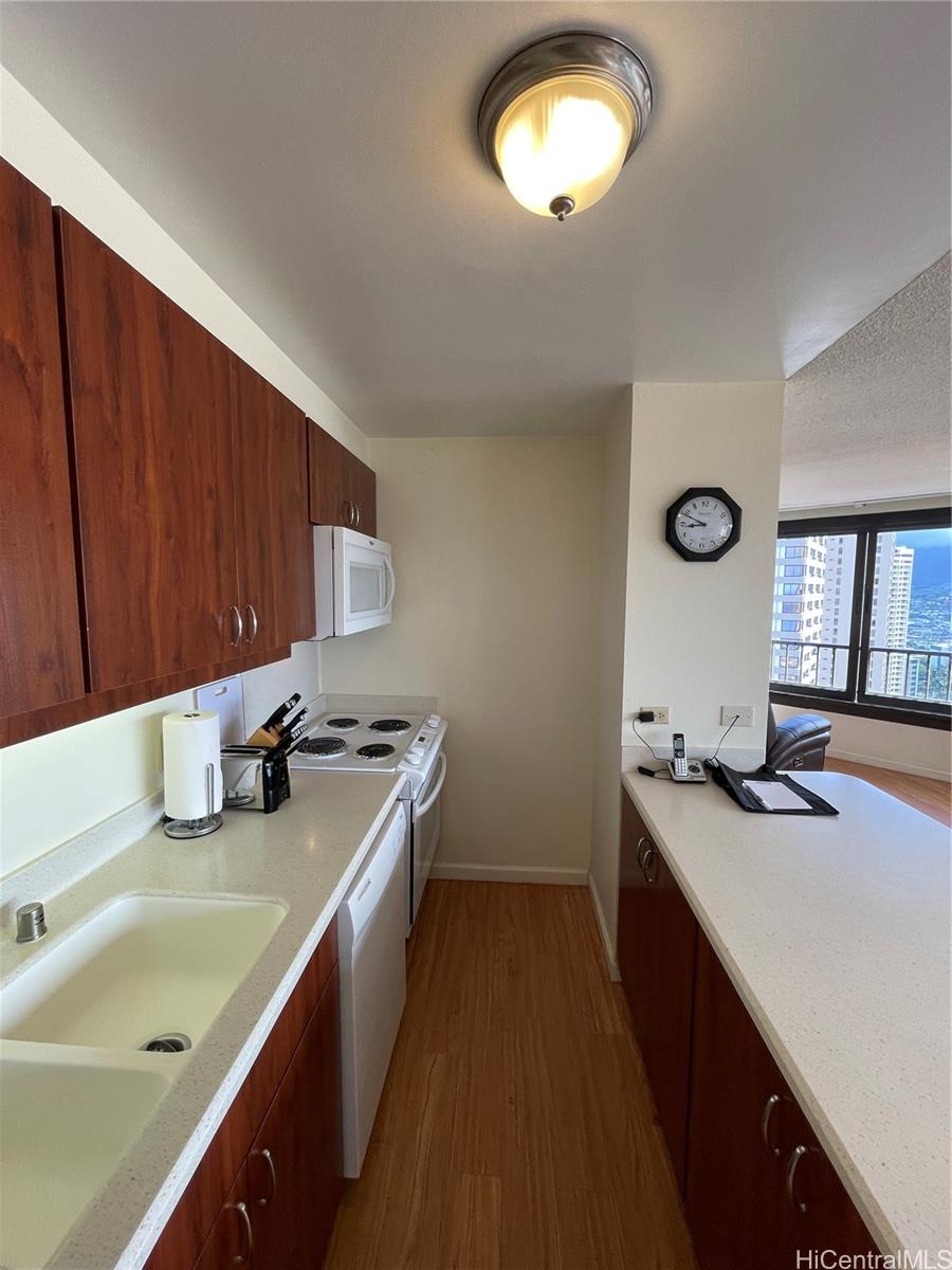 Discovery Bay condo # 3316, Honolulu, Hawaii - photo 11 of 25