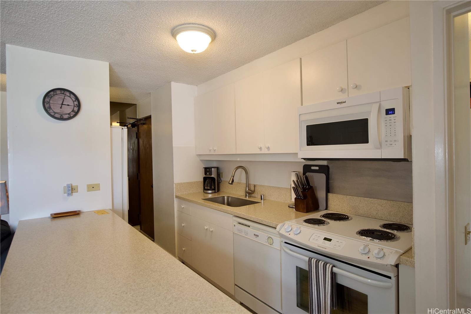 1778 Ala Moana Blvd Honolulu - Rental - photo 8 of 16