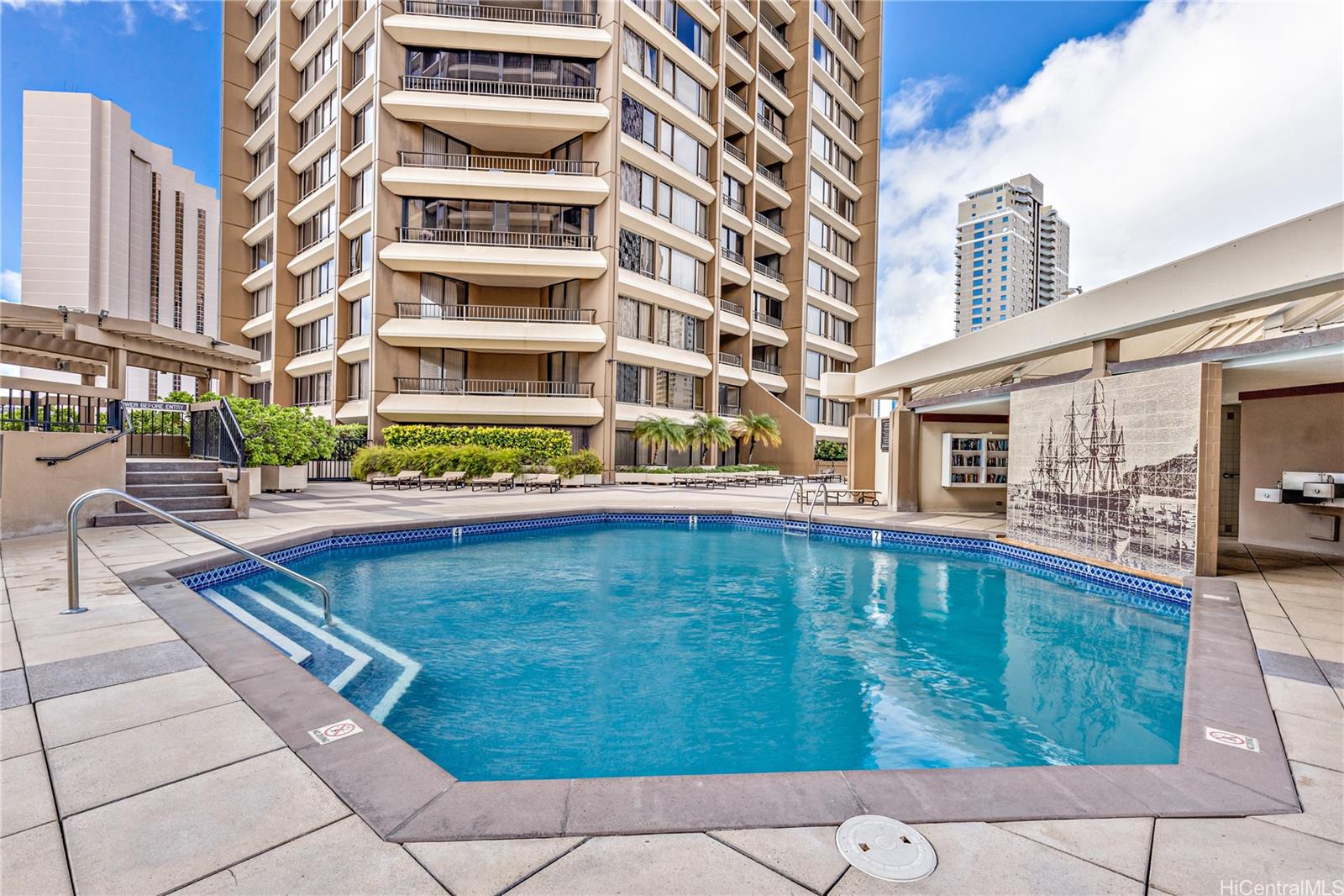 Discovery Bay condo # 3411, Honolulu, Hawaii - photo 16 of 17
