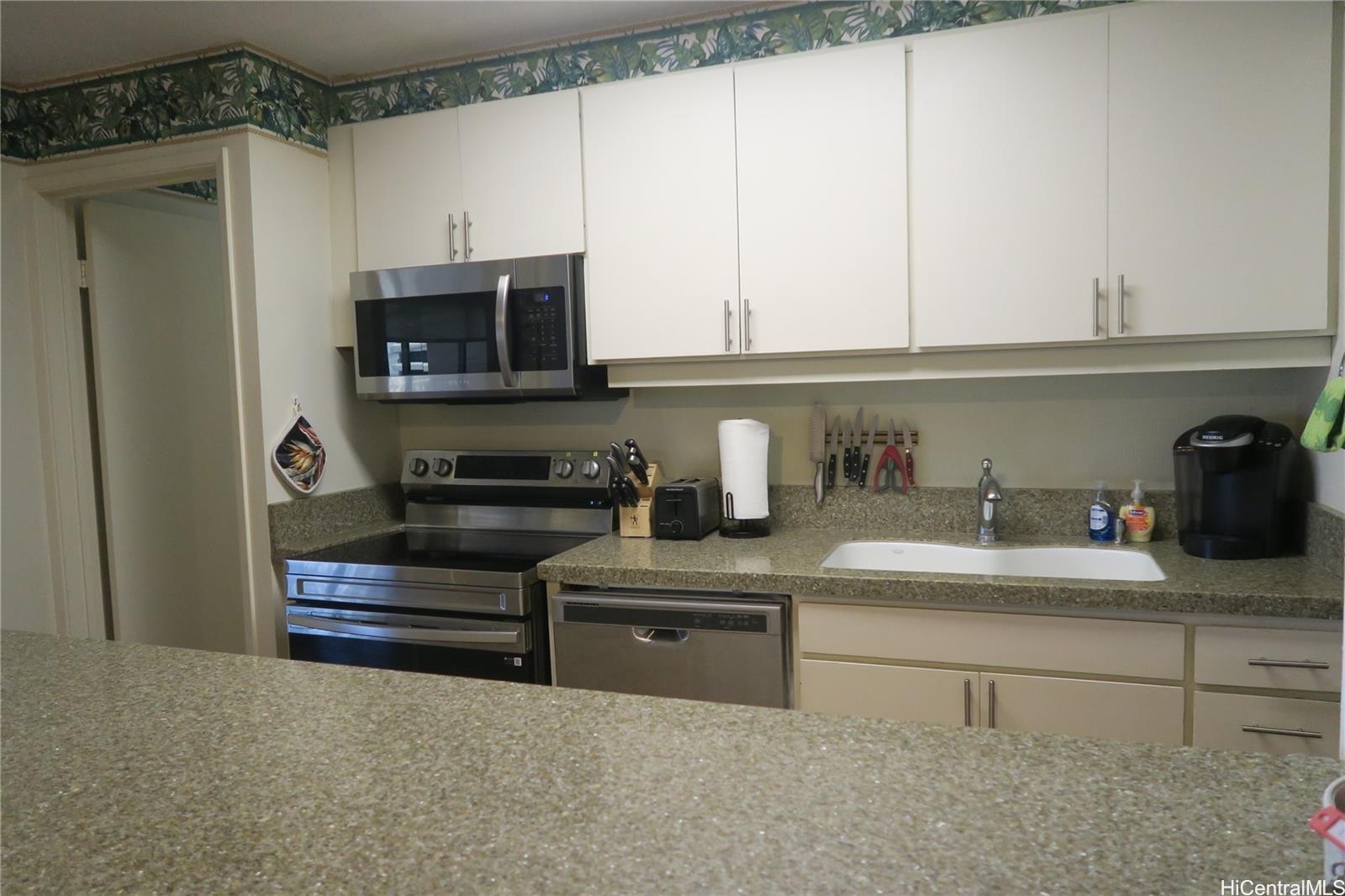 1778 Ala Moana Blvd Honolulu - Rental - photo 4 of 13