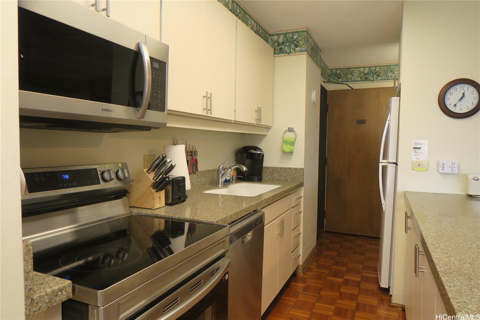 1778 Ala Moana Blvd Honolulu - Rental - photo 5 of 13