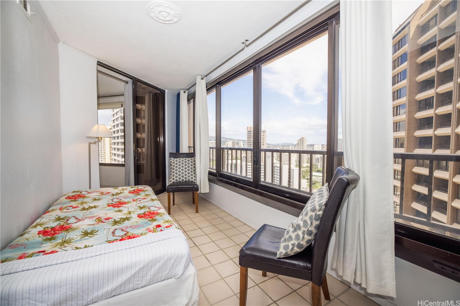 Discovery Bay condo # 3509, Honolulu, Hawaii - photo 11 of 18