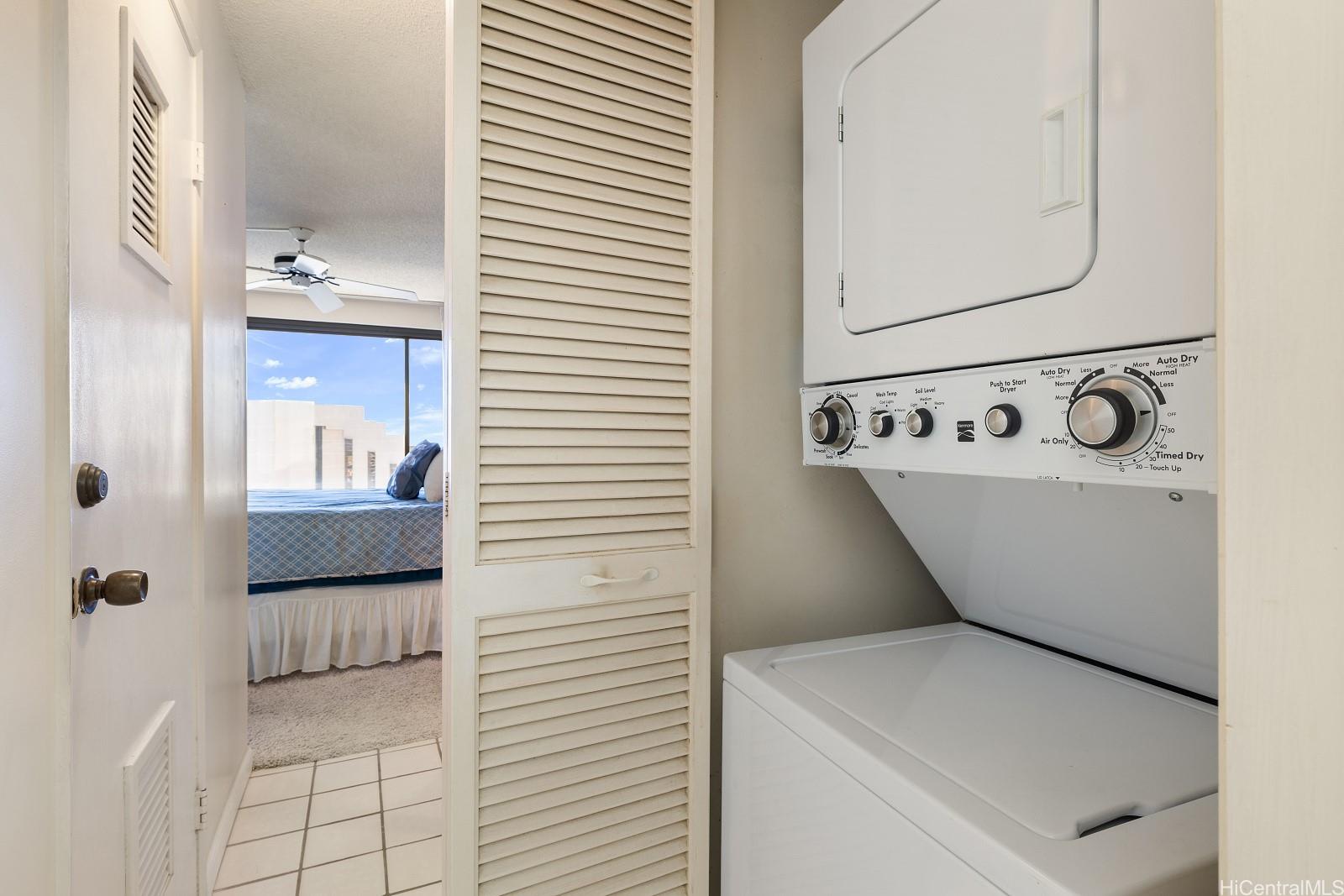 Discovery Bay condo # 3903, Honolulu, Hawaii - photo 16 of 25