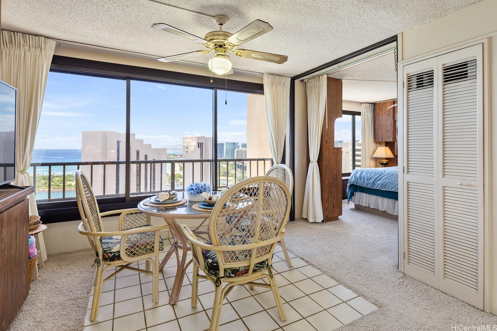 Discovery Bay condo # 3903, Honolulu, Hawaii - photo 5 of 25