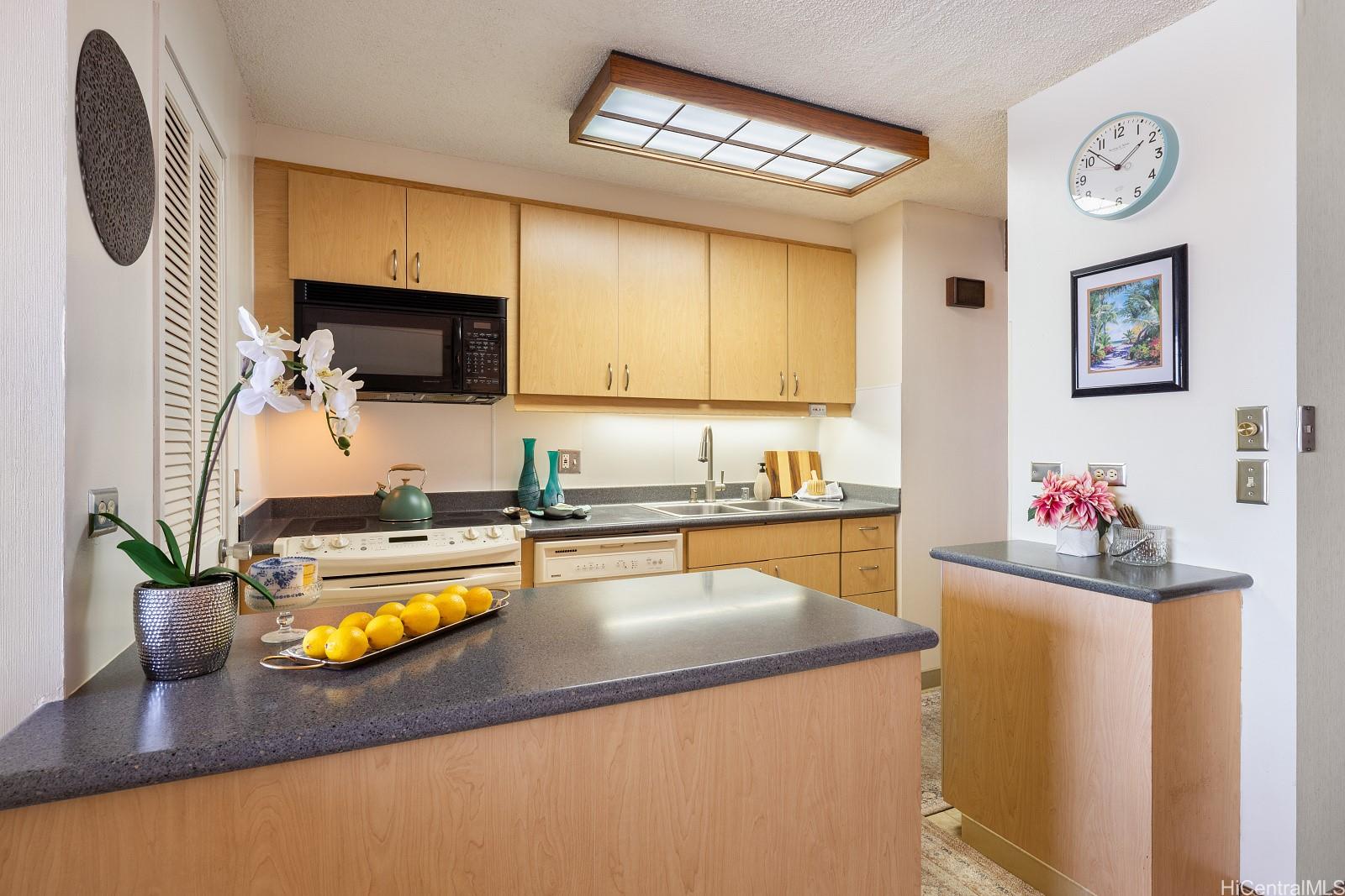 Discovery Bay condo # 3903, Honolulu, Hawaii - photo 9 of 25