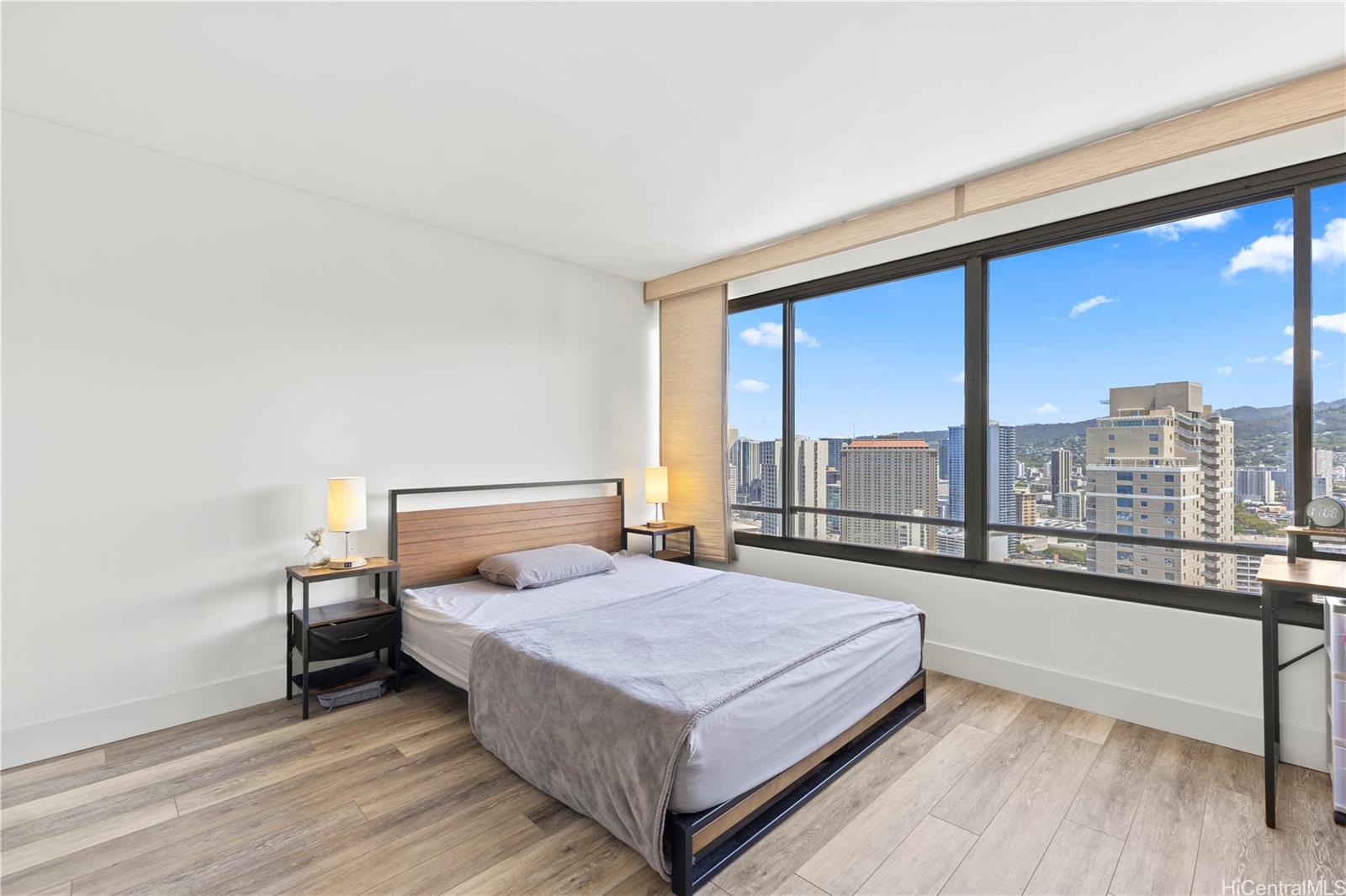 Discovery Bay condo # 3905, Honolulu, Hawaii - photo 4 of 20