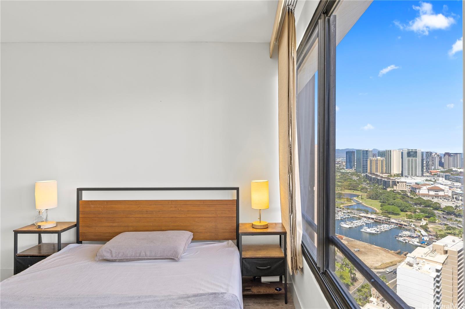 Discovery Bay condo # 3905, Honolulu, Hawaii - photo 5 of 20