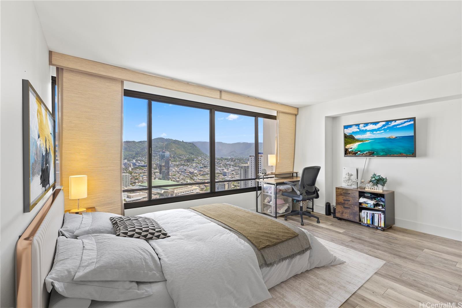 Discovery Bay condo # 3905, Honolulu, Hawaii - photo 13 of 18