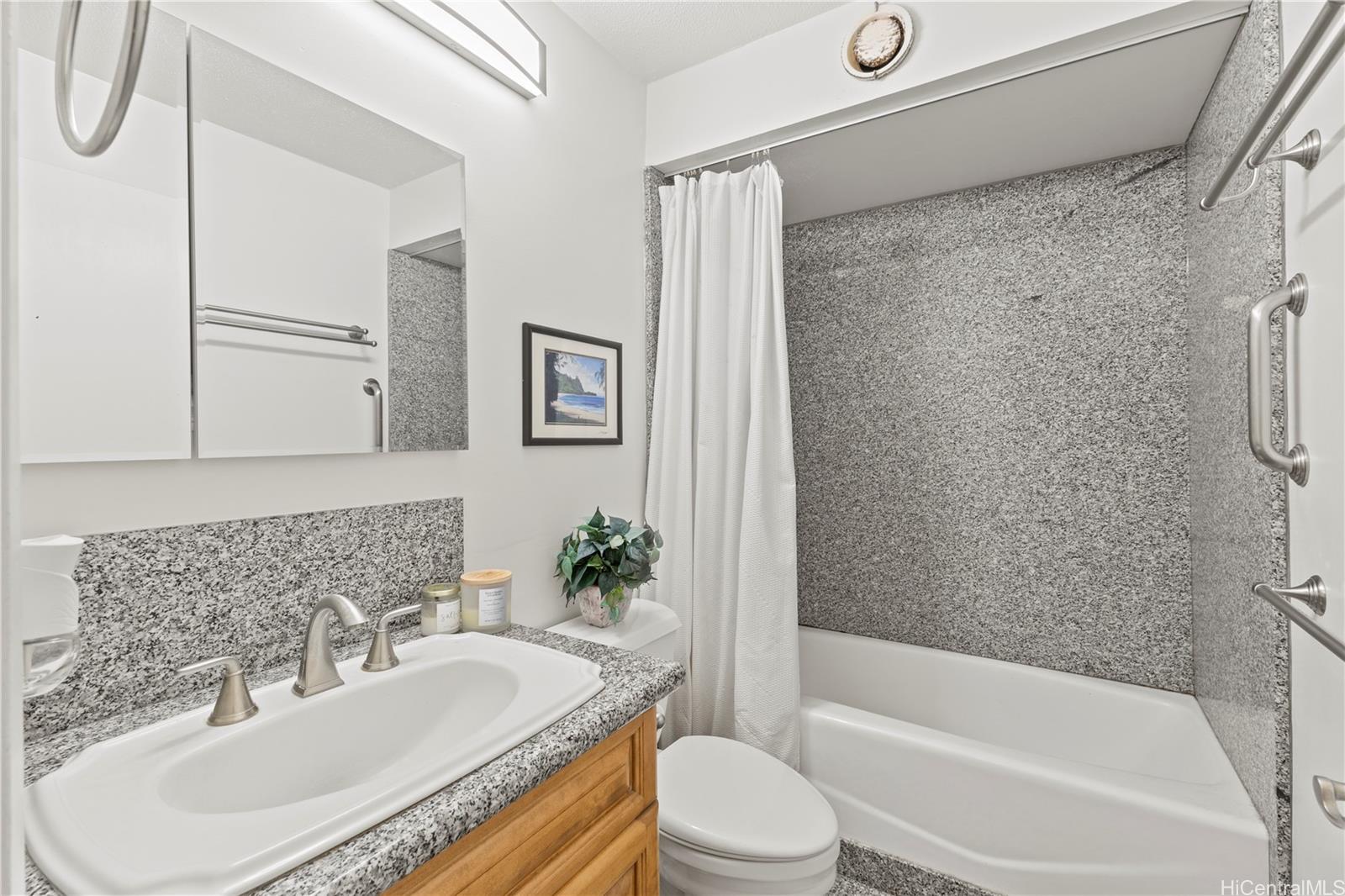 Discovery Bay condo # 3905, Honolulu, Hawaii - photo 7 of 18