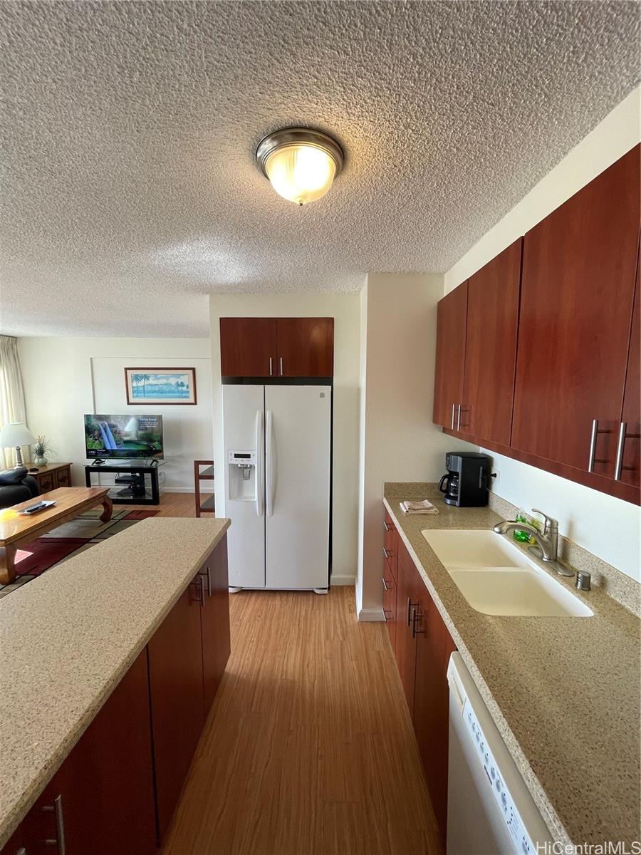 Discovery Bay condo # 3916, Honolulu, Hawaii - photo 7 of 24