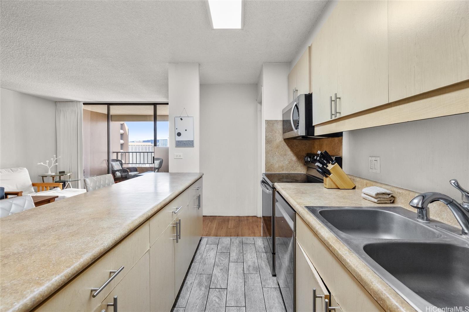 Discovery Bay condo # 3917, Honolulu, Hawaii - photo 13 of 25