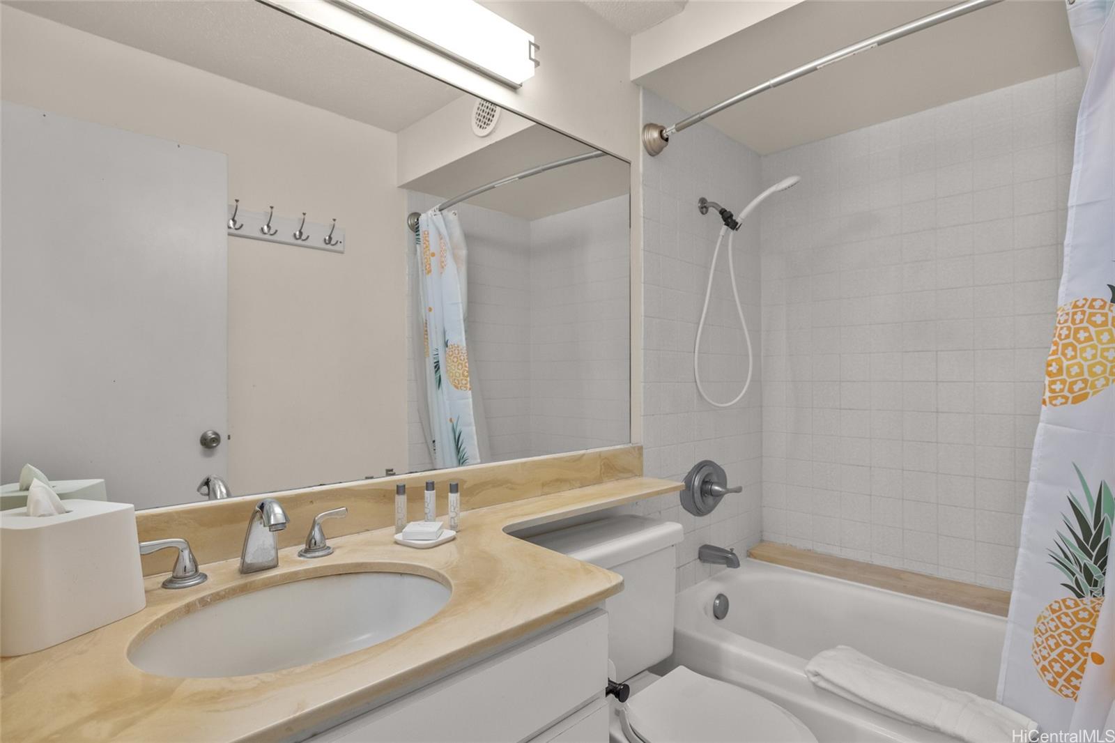 Discovery Bay condo # 3917, Honolulu, Hawaii - photo 17 of 25