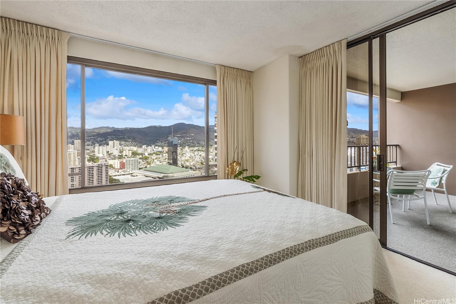 Discovery Bay condo # 3918, Honolulu, Hawaii - photo 14 of 25