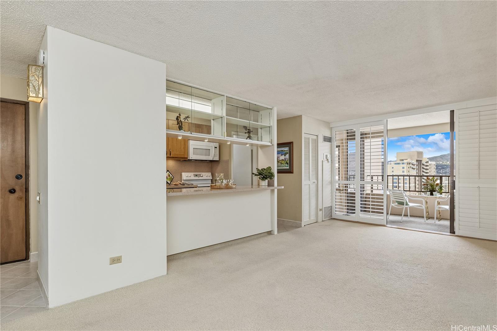 Discovery Bay condo # 3918, Honolulu, Hawaii - photo 3 of 25